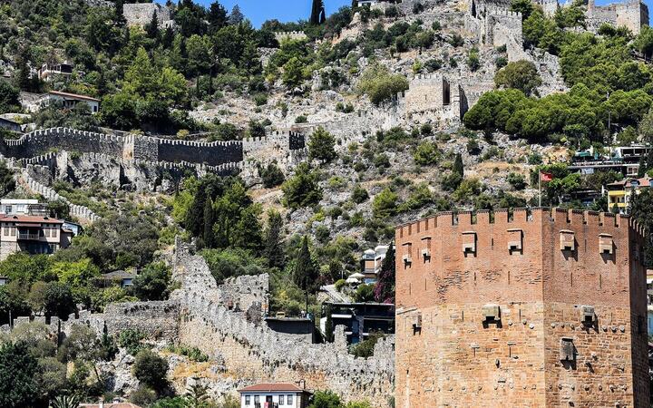 Alanya: burcht op de rots en het Kleopatrastrand